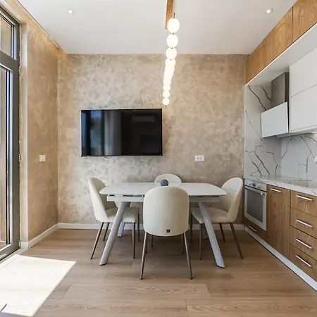 Sapphire Coast Drymades Modern 2br By Pikhost Apartamento